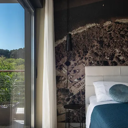 Maria Luisa Βίλα