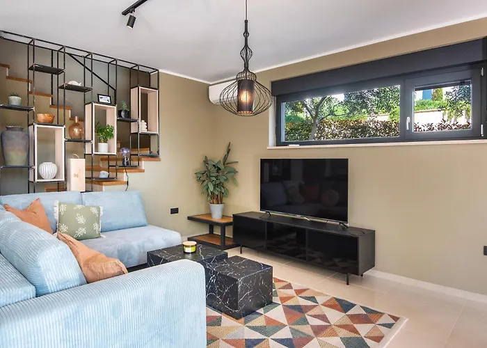 Maria Luisa With Padel Court Pula