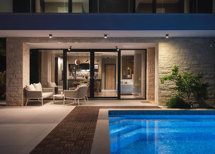 Villa Maria Luisa With Padel Court *